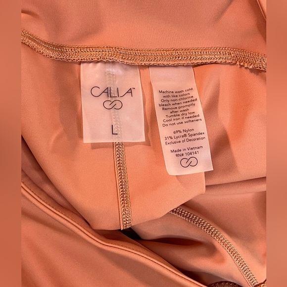 CALIA by Carrie Underwood Power Move High Rise Knee Crop, Apricot Aura, Large - Picture 9 of 9